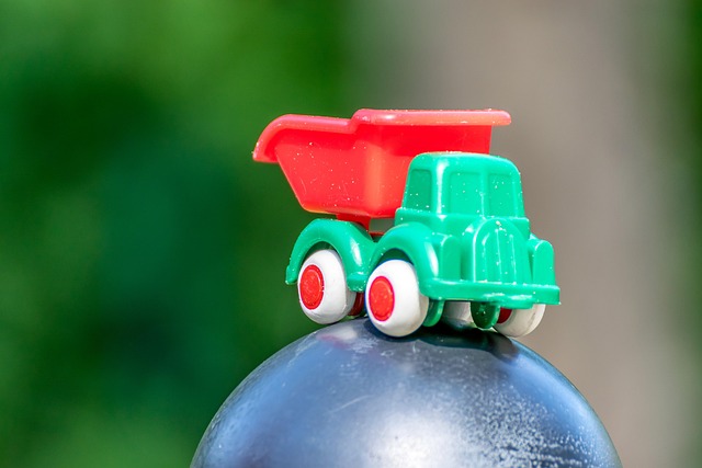 Někdo sbírá malá autíčka.